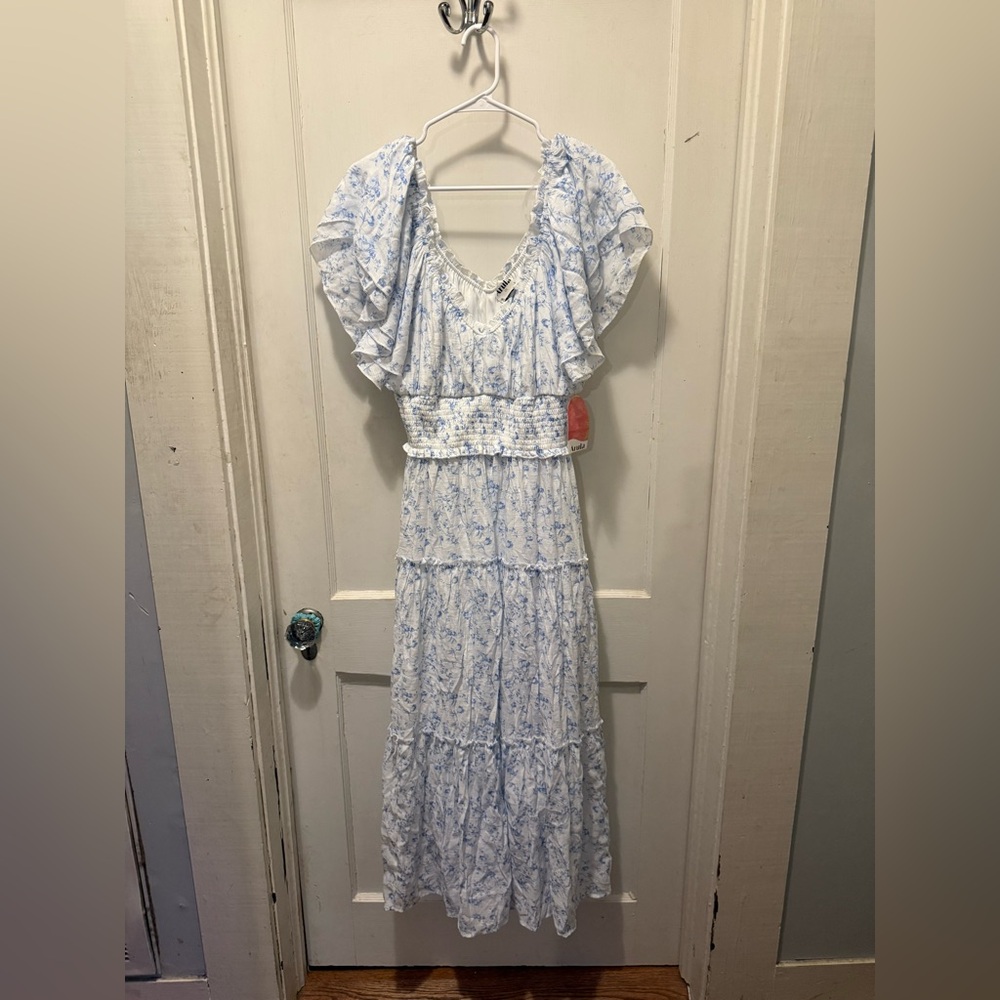 ARULA by Altard state NWT Elegant Blue Floral Women's Dress